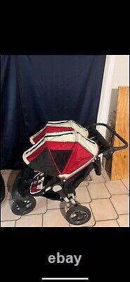 City elite double baby jogger stroller. Read the description