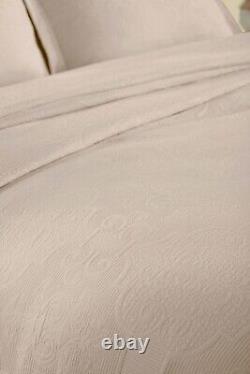 Florin Cotton Matelasse Weave Breathable Oversized Bedspread & Pillow Sham Set