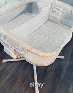 Halo Bassinest Twin Sleeper Double Bassinet. Premiere Series Sand Circle