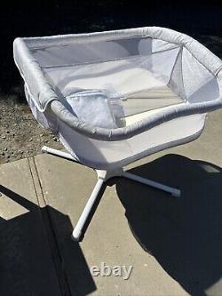 Halo Bassinest Twin Sleeper Double Bassinet With Mattress Pads, Covers And Sheet