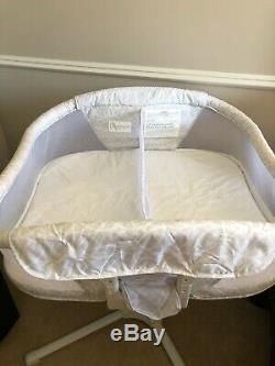 Halo Bassinet Twin Sleeper Double Bassinet Excellent Condition / Barely Used