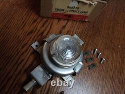 NOS GM 989710 Under Hood or Trunk Reel Style Retractable Trouble Light Assembly