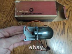 NOS Vintage Car Truck Accessory Under Hood or Trunk Trouble Light Part
