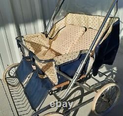 Stroller twin vintage antique retro. Three position backrest, adjustable footre