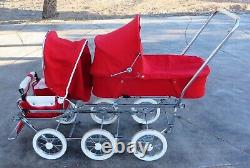 Poussette double Vintage suédoise EMMALJUNGA BABY BUS rouge avec cadre simple VIKING